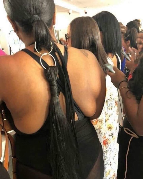 женÑина Ñ Ð´Ð»Ð¸Ð½Ð½Ñми волоÑами