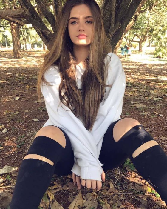 Красивые и очаровательные девушки