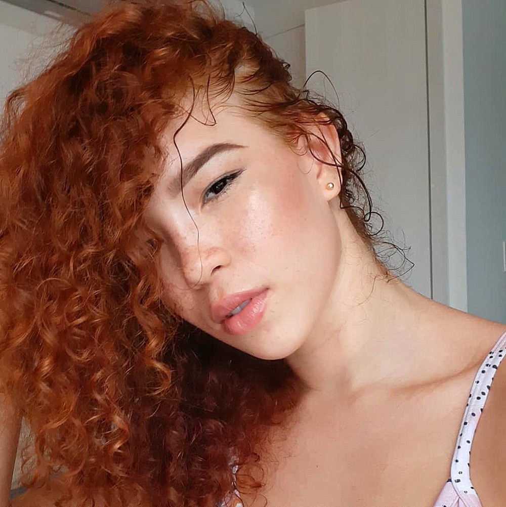 Красивые рыжие девушки с веснушками