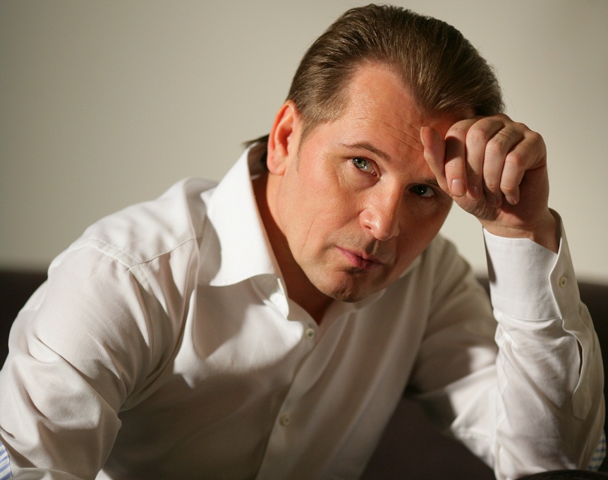 Вернувшийся в РФ Александр Малинин оказался в центре скандала